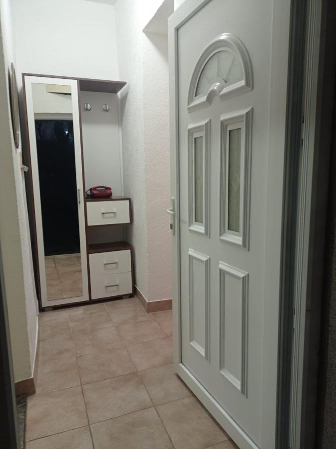 Appartement Apartman Lili à Livno Extérieur photo