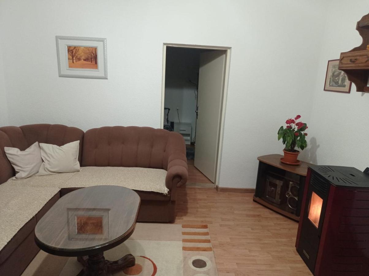 Appartement Apartman Lili à Livno Extérieur photo